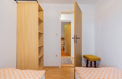 Kroepelin Apartment | Cozy Apartment in Kröpelin with Garden