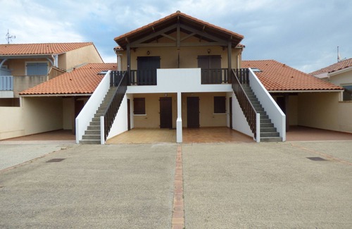 Biscarrosse Plage Apartment | Cozy Apartment Near Beach with Terraces, Sleeps 5, Parking Included - Biscarrosse Plage