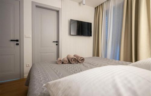 Sveti Filip i Jakov House | Cozy Apartment In Sveti Filip I Jakov