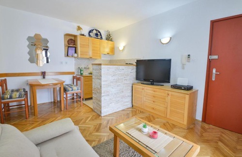 Maini Apartment | Cozy apartment Bu2
