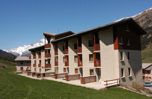 Lanslevillard Apartment | Cozy Apartment for 5 in Val Cenis Lanslevillard, Near Ski Lifts - "Les Hauts de Val Cenis"