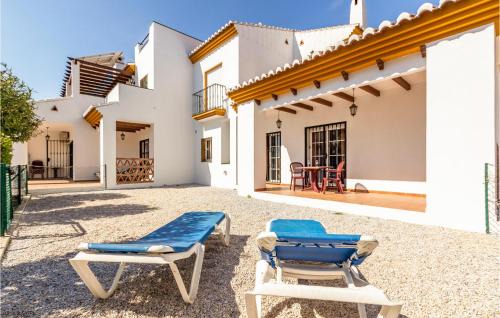 Alcaucin Apartment | Cozy Apartment In Alcaucín With Wifi