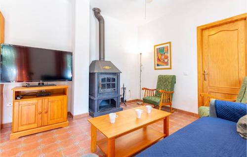 Alcaucin Apartment | Cozy Apartment In Alcaucín With Wifi