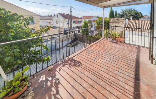 Beziers Apartment | Cozy Apartment In Béziers With Wi-Fi