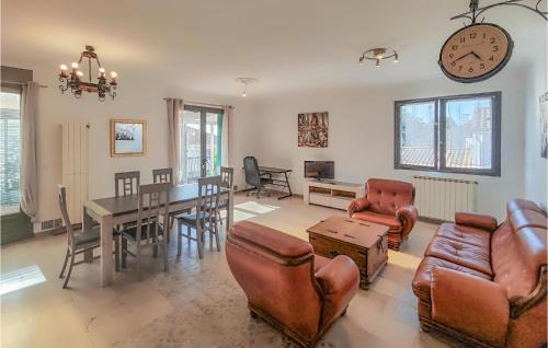 Beziers Apartment | Cozy Apartment In Béziers With Wi-Fi