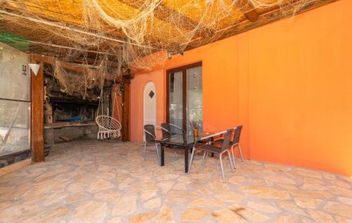 Donji Karin Apartment | Cozy Apartment In Benkovac With Wifi