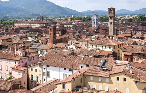 Vicopelago Apartment | Cozy Apartment In Lucca With Kitchen
