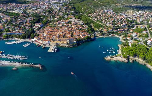 Milcetici Apartment | Cozy Apartment In Malinska