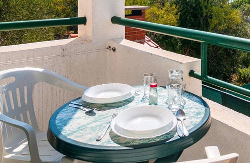 Tice Apartment | Cozy apartment in Stanici with WiFi
