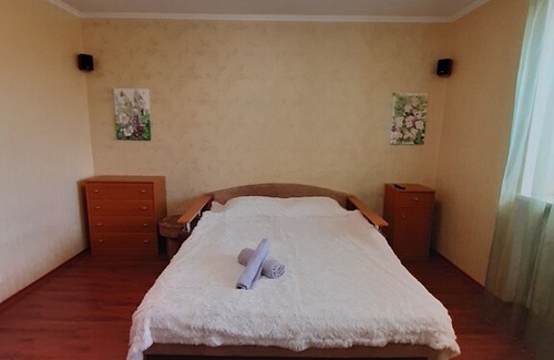 Prymors'kyi district Apartment | Cozy apartment in the center. Family friendly.