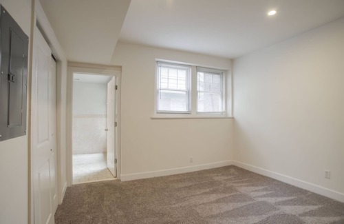 Detroit Apartment | Cozy apartment in west village Detroit