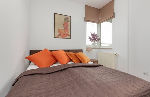 Mokotow Apartment | Cozy Apartment Near Airport by Renters