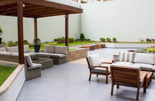 San Miguel House | Cozy apartment Near2the Airport SEAVIEW ROOFTOP