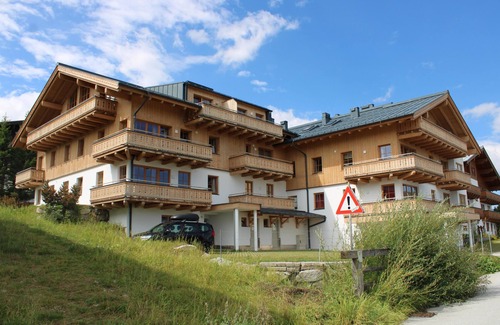 Hochkrimml Apartment | Cozy apartment with mountain view and close to the slopes in the Zillertal Arena