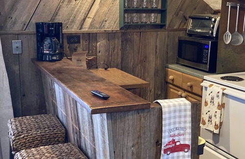 Stratton and Bromley Ski Areas Apartment | Cozy Apartment with Private Entrance 3 minutes from Stratton