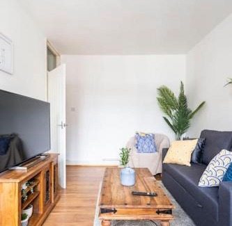 St. Pancras Apartment | Cozy Apt in Central London