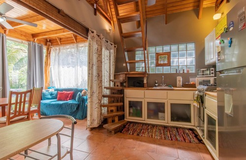 Playa Guiones House | Cozy Beach Casita/Walk to Beach and Yoga!