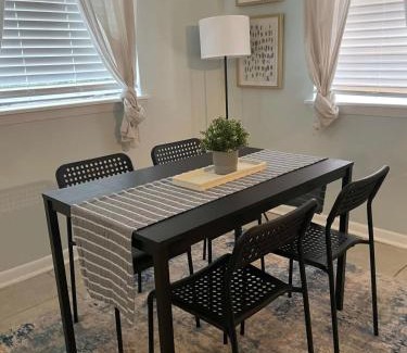Jacksonville Beach Apartment | Cozy Beach Hideaway - 1 block to the beach