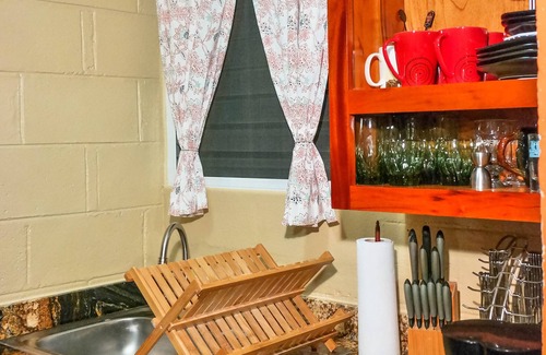 Armenia House | Cozy Belmopan Home - Family Friendly