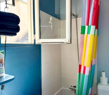 Quartier Sainte-Avoye Apartment | Cozy & Bright 1-Bedroom in Historic Le Marais
