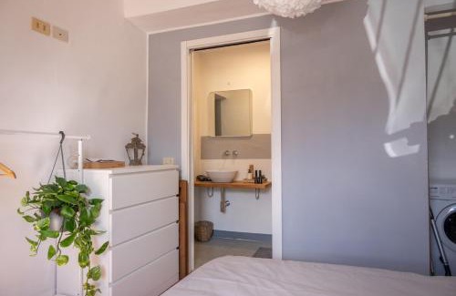 Le Cure Apartment | Cozy Bruni House in Florence