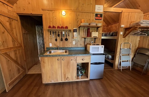 Fort Kent Cabin | Cozy Cabin 1