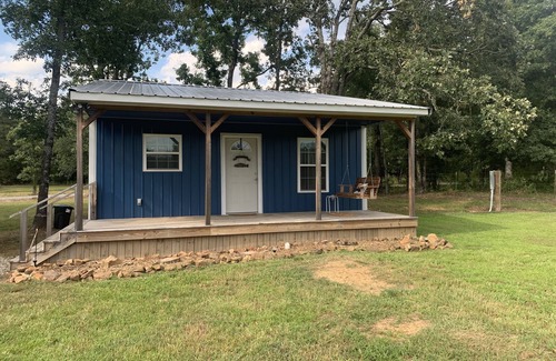 Wilburn Cabin | Cozy cabin 2 miles from Little Red River world renowned trout fishing