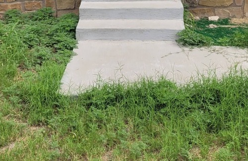 Carlsbad Cabin | Cozy Cabin in Carlsbad- Short drive to San Angelo