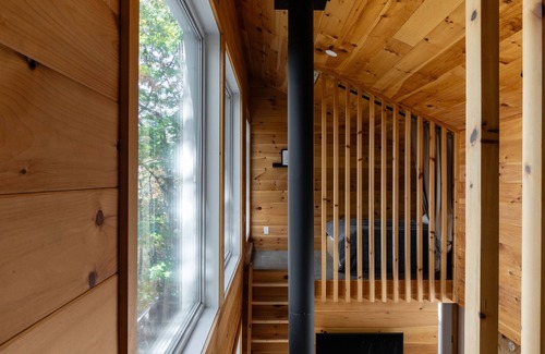 Saint-Aime-du-Lac-des-Iles Cabin | Cozy cabin - lake view