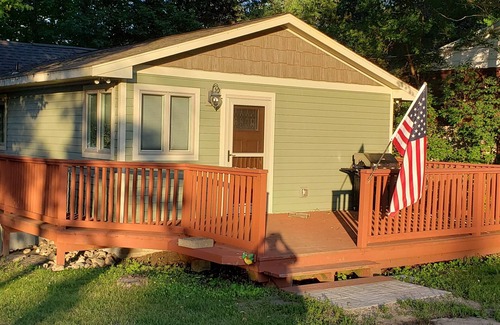 Alexandria Cabin | Cozy Cabin on Lake Victoria