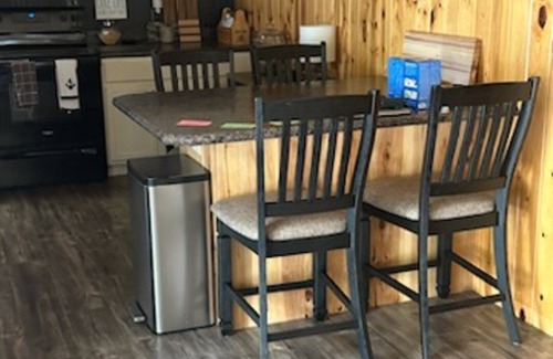 Longville House | Cozy cabin with amazing sunsets & great flat lake side lot