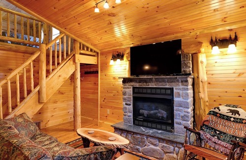 Lake Placid Cabin | Cozy Cabin with second floor loft, outdoor BBQs, campfire pits, and more!