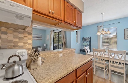 Carolina Shores Condo | Cozy Calabash Condo 🏝 minutes from NC/SC beaches