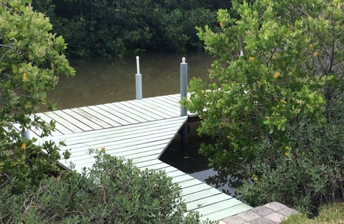 Rock Ridge House | Cozy Canal Cottage, so close to the town and the beach, WOW!