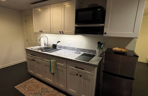 Port Republic Apartment | Cozy centrally located studio with WiFi and AC in peaceful Port Republic, MD