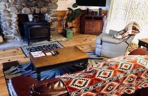 Center Conway Ski Chalet | Cozy Chalet near the mountains
