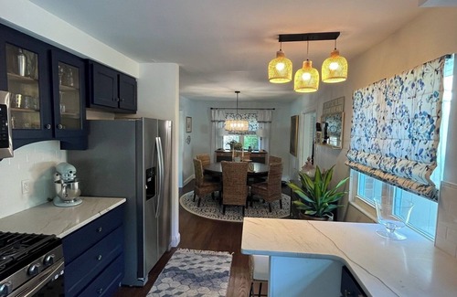 Northeast South Bend House | Cozy charmer walking distance to ND! Plenty of driveway and street parking.