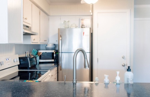 Morehead City Condo | Cozy Condo for your family, indoor pool&Putt Putt.