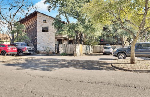 Hyde Park Condo | Cozy Condo in Historic Hyde Park
