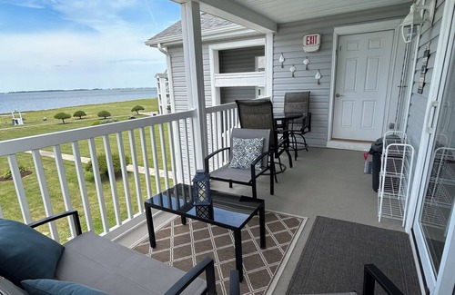 Ocean View Condo | Cozy condo with amazing water views only 8 min from Bethany Beach !