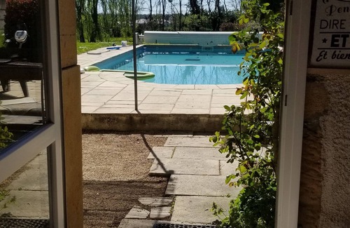 Saint-Leger-les-Paray House | Cozy cottage, swimming pool, tourism and all amenities
