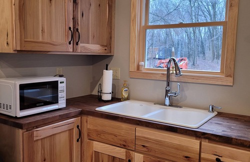 Grass Lake Apartment | Cozy cottage apartment at Crane Cove