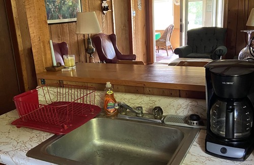 Canadohta Lake Cottage | Cozy Cottage at Canadohta Lake