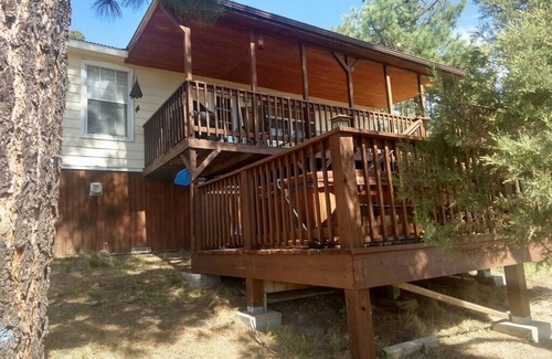 Ruidoso Cottage | COZY COTTAGE! HOT TUB & FIREPLACE. GREAT LOCATION!nBOOK FOR FALL & WINTER!