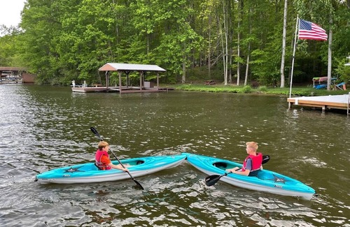 Bumpass Cottage | Cozy Cottage-Lakefront View-Kayaks-Hot tub