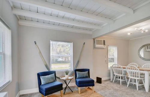 Delray Beach Cottage | Cozy cottage on Atlantic Ave under 1mi from Beach!