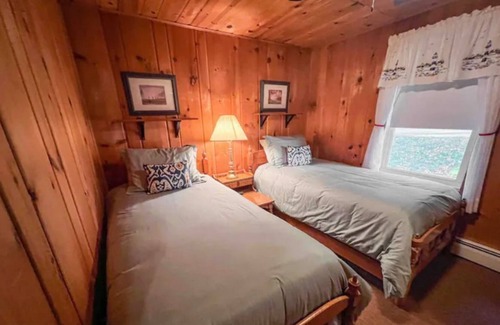 Gaylord Cottage | Cozy cottage on Otsego Lake