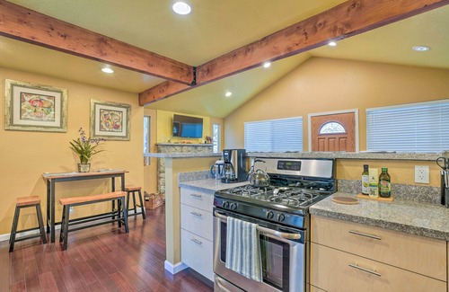 Mount Baldy Cottage | Cozy Cottage w/Grill - 5 Mi to Mt Baldy Resort!