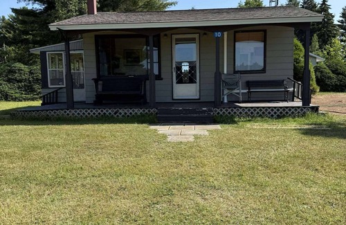 Richibucto Cottage | "Cozy Cottage" Where Small is the New Spacious!