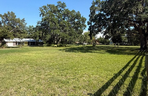 Dade City House | Cozy Countryside Retreat — 3 bedroom home with WiFi and AC in Dade City Florida